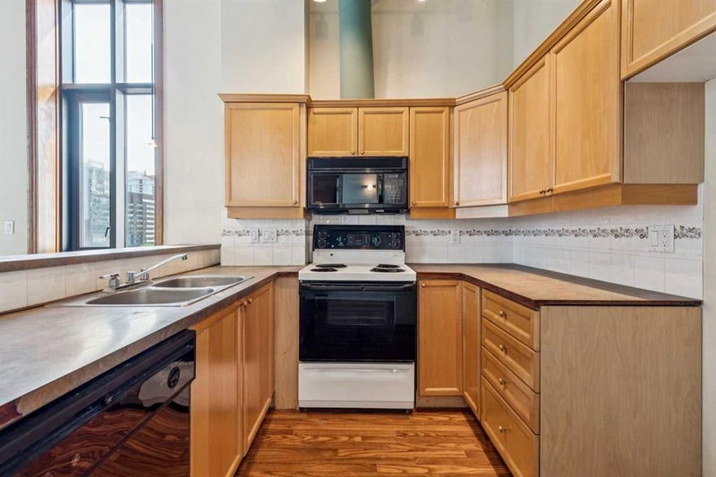 401, 220 11 Avenue SE, Beltline — interior photo