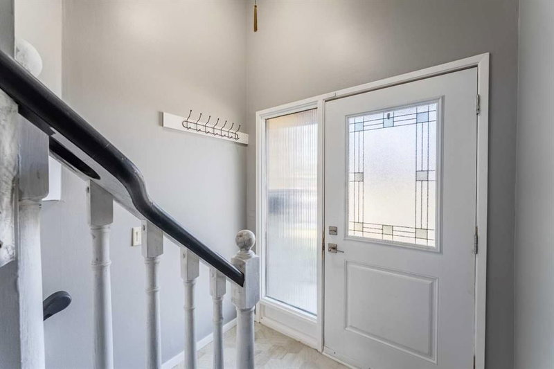 84 Templehill Drive NE