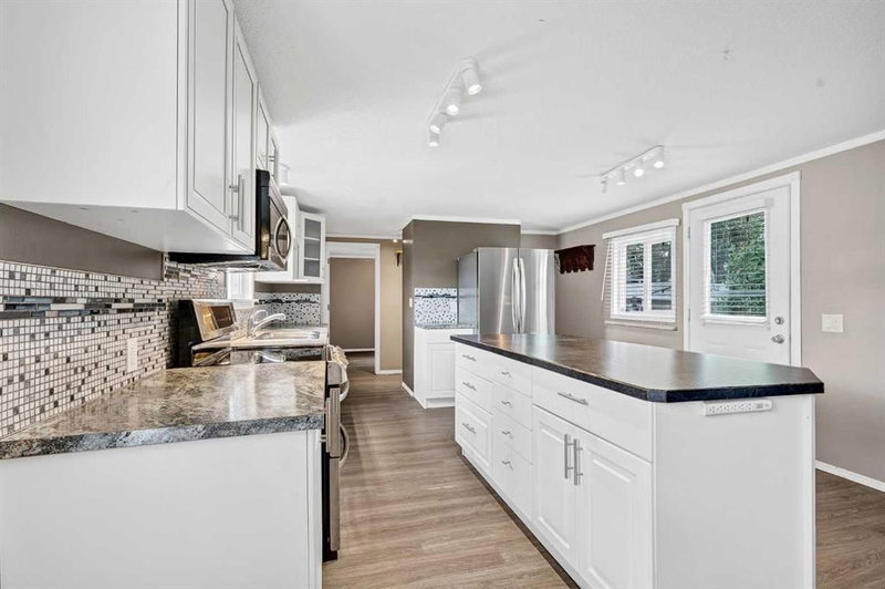 197 Spring Dale Circle SE, Big Springs — interior photo 6