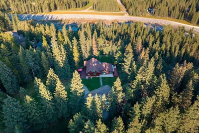 35 Bracken Point