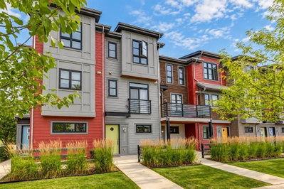372 Walden Parade SE