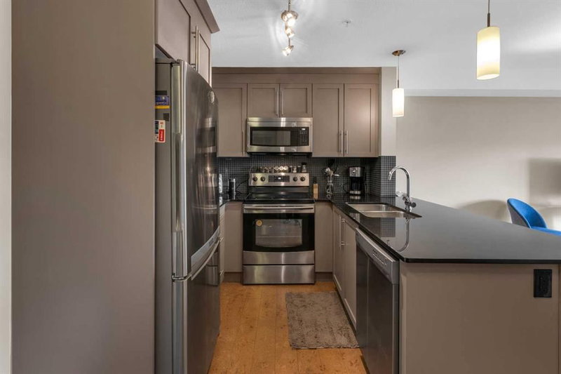 1209, 155 Skyview Ranch Way NE, Skyview Ranch — interior photo 6