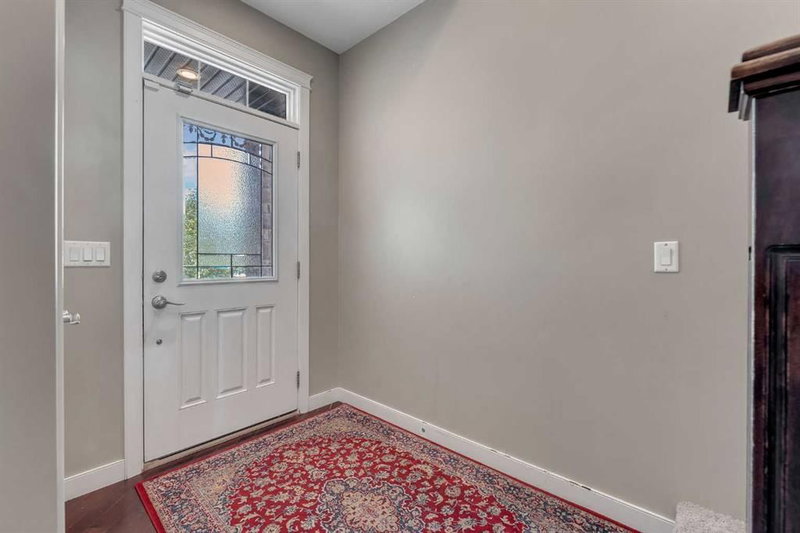 130 Brightonwoods Grove SE, New Brighton — interior photo