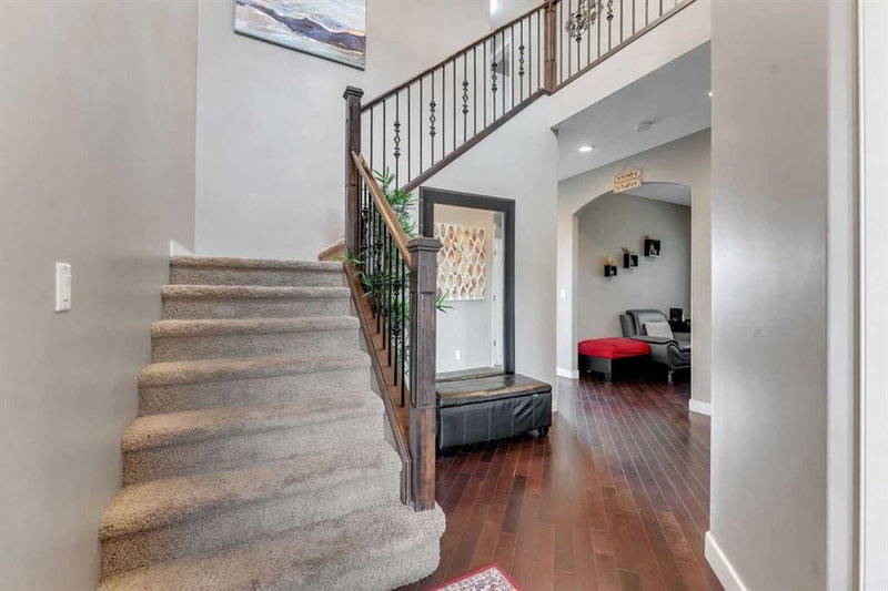 130 Brightonwoods Grove SE, New Brighton — interior photo 5