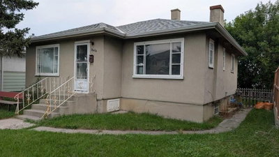 3414 Centre Street