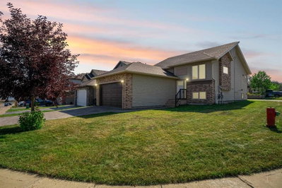 185 Gravelstone Way