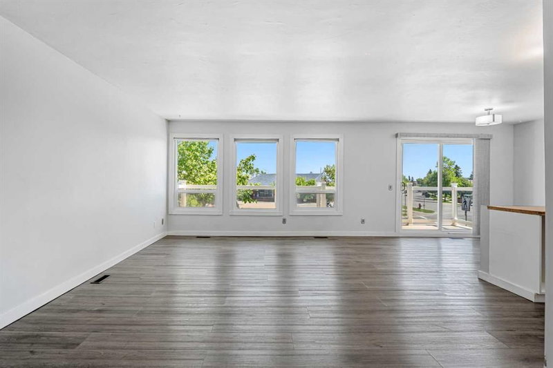 6824 Temple Drive NE, Temple — photo 3