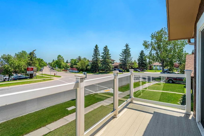 6824 Temple Drive NE, Temple — interior photo