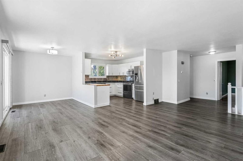 6824 Temple Drive NE, Temple — interior photo 6
