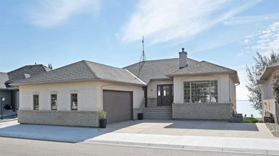 14 White Pelican Way