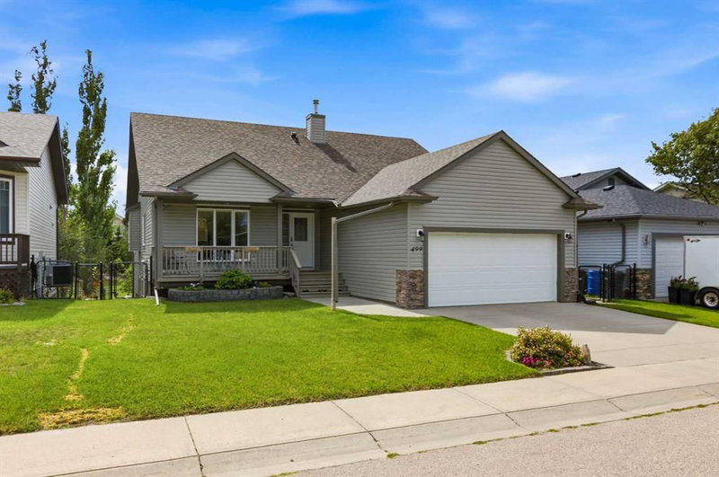 499 Highland Close