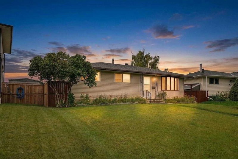 56 Penbrooke Place SE