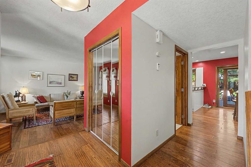 75 Deerbrook Road SE, Deer Run — interior photo 7