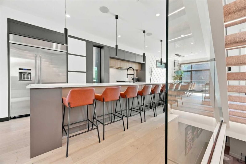 1504 4 Street NE, Renfrew — interior photo 6