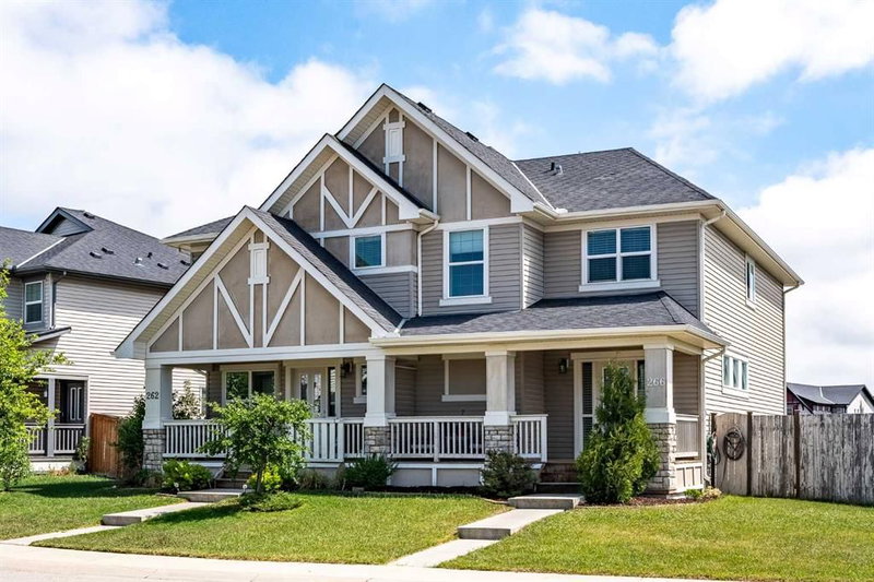 Semi Detached (Half Duplex) at 266 Kingsbridge Road SE, Kings Heights — listing photo