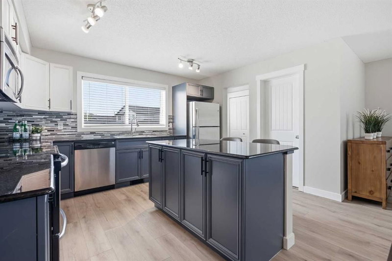 266 Kingsbridge Road SE, Kings Heights — interior photo 7