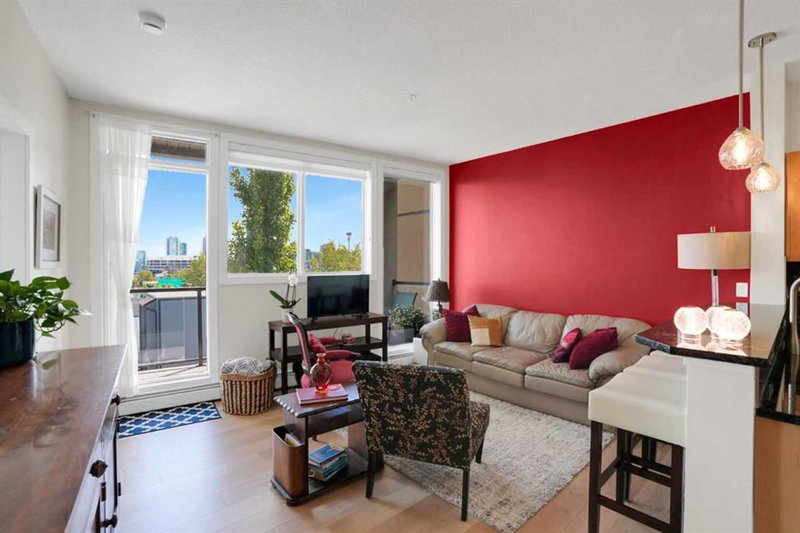 Apartment at 205, 540 5 Avenue NE, Renfrew — listing photo