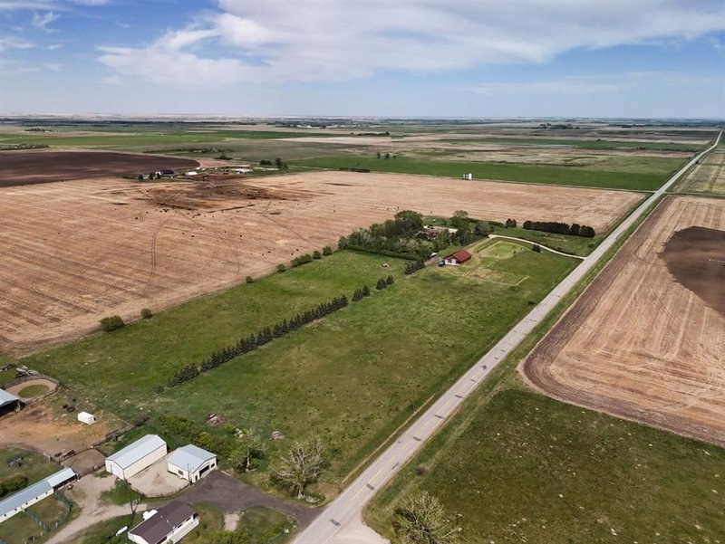 261074 Township Road 262, Rural Rocky View County — interior photo