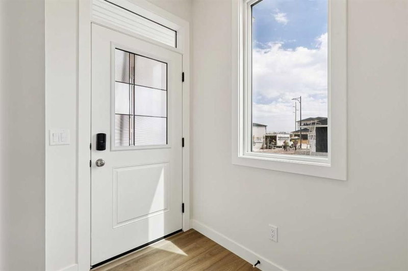 64 Southborough Common, Southbow Landing — photo 3