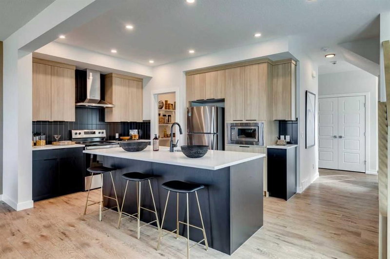 64 Southborough Common, Southbow Landing — interior photo 6