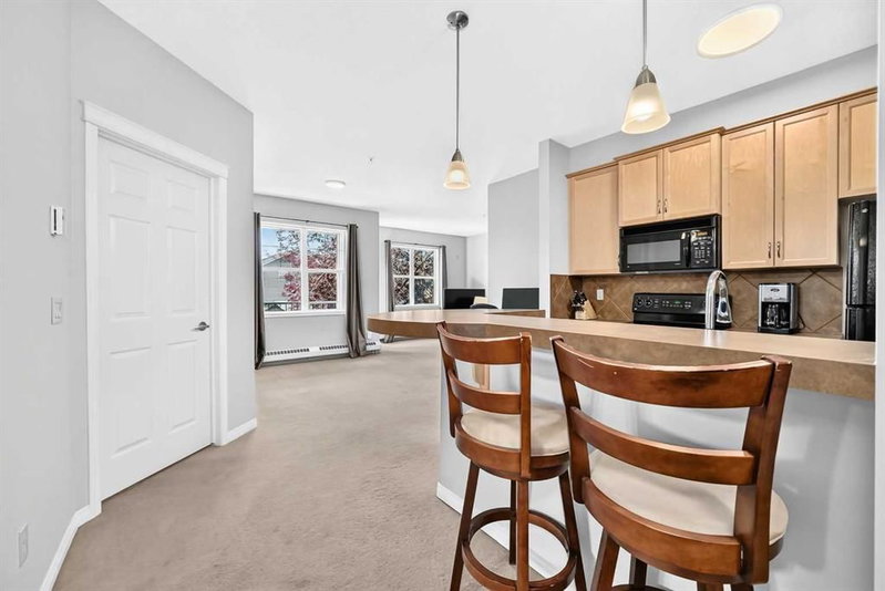 204, 37 Prestwick Drive SE, McKenzie Towne — interior photo 6