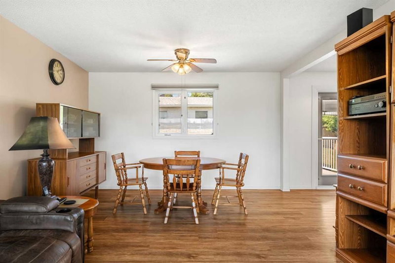 1307 Lake Ontario Drive SE, Lake Bonavista — interior photo 6