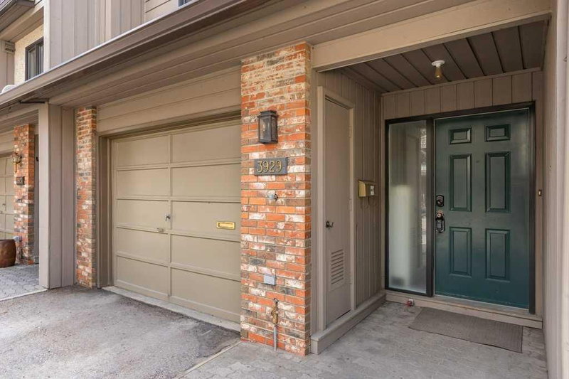 3929 Point Mckay Road NW, Point McKay — photo 3
