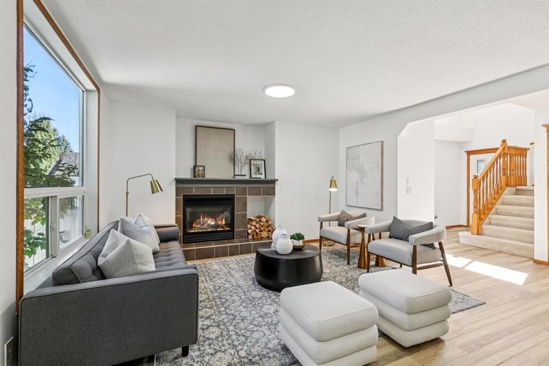 2020 Bridlemeadows Manor SW, Bridlewood — interior photo 5