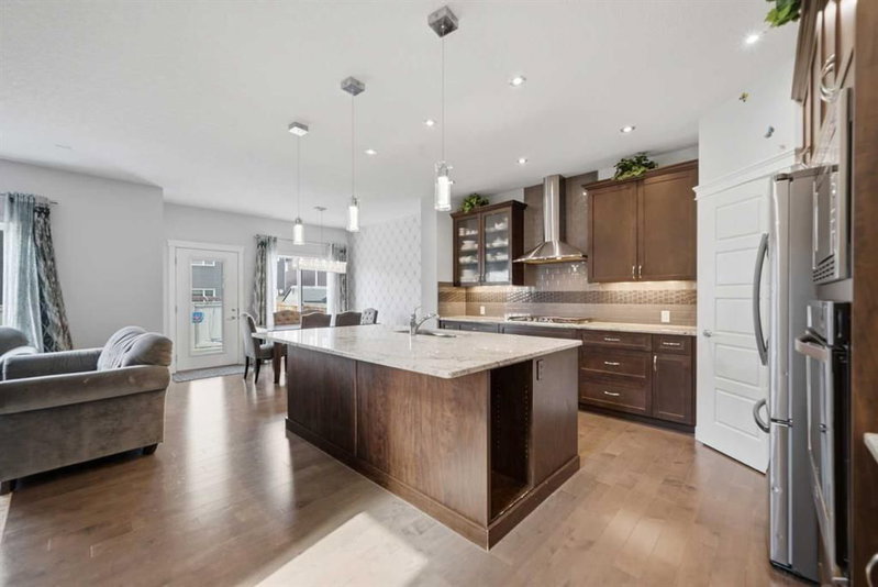 21 Redstone Heath NE, Redstone — interior photo