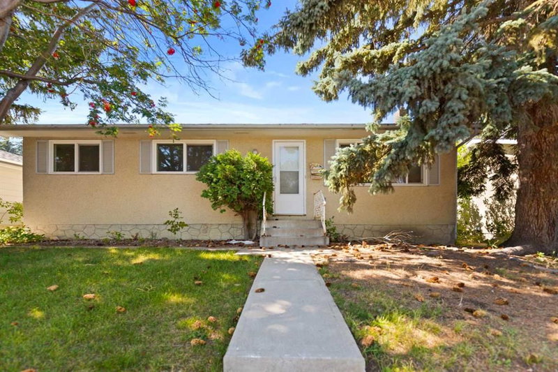 7203 8 Street NW, Calgary, Alberta