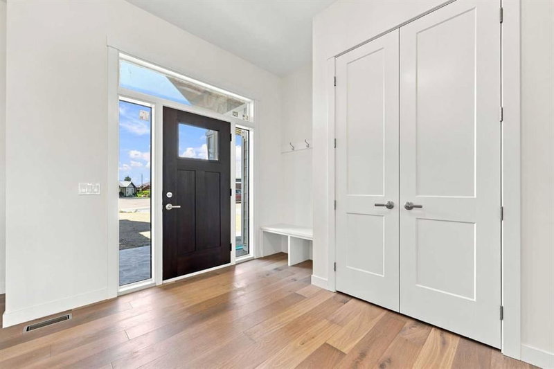 243 Red Tail Ridge SE, Redtail Rise — interior photo 7