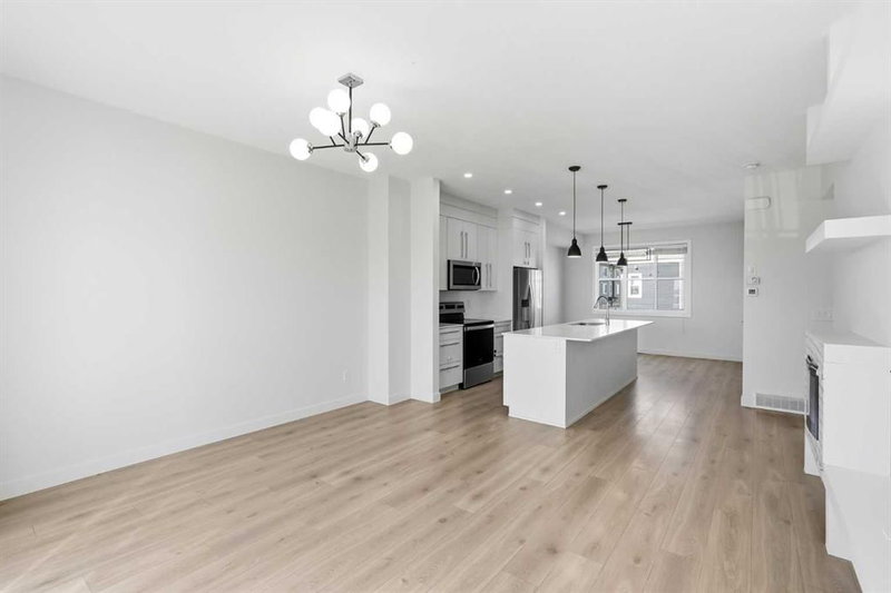 1719 Cornerstone Boulevard NE, Cornerstone — interior photo 5