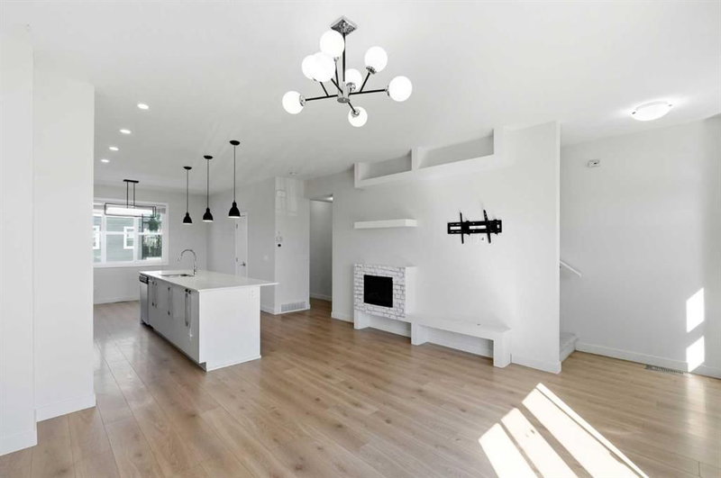 1719 Cornerstone Boulevard NE, Cornerstone — interior photo 6