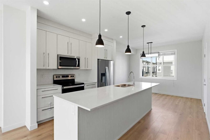 1719 Cornerstone Boulevard NE, Cornerstone — interior photo 7