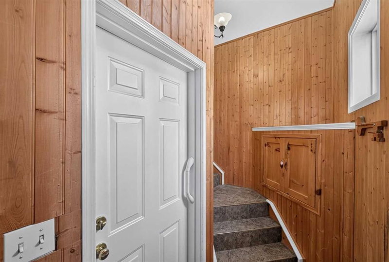 304, 39 Hidden Creek Place NW, Hidden Valley — interior photo