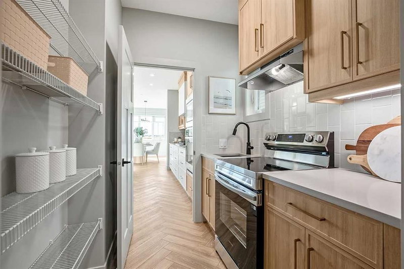 25 Hotchkiss Circle SE, Hotchkiss — interior photo 6