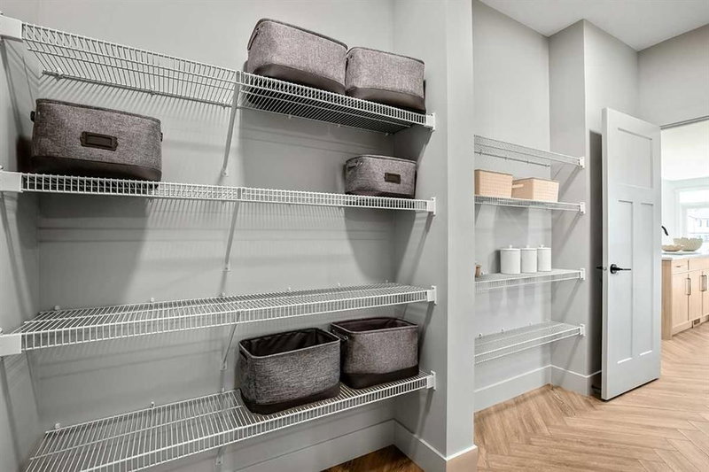 25 Hotchkiss Circle SE, Hotchkiss — interior photo 7