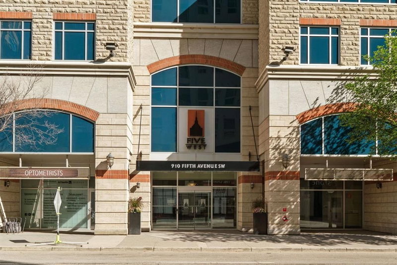 802 - 910 5 Avenue SW