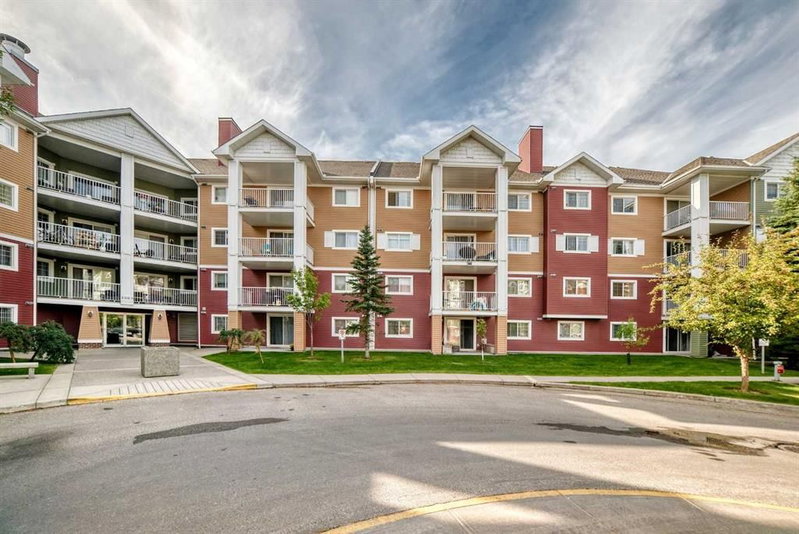 3116, 10 Prestwick Bay SE, McKenzie Towne — interior photo 5
