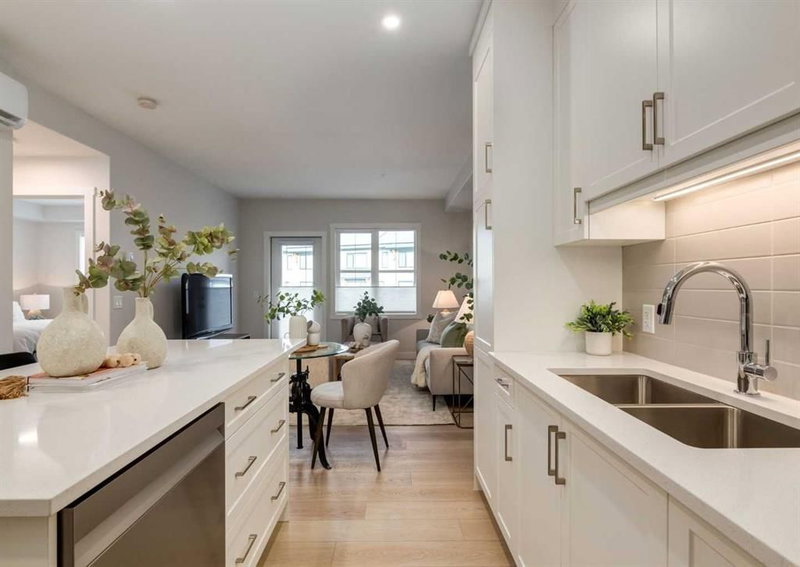 1203, 81 Arbour Lake View NW, Arbour Lake — interior photo 7