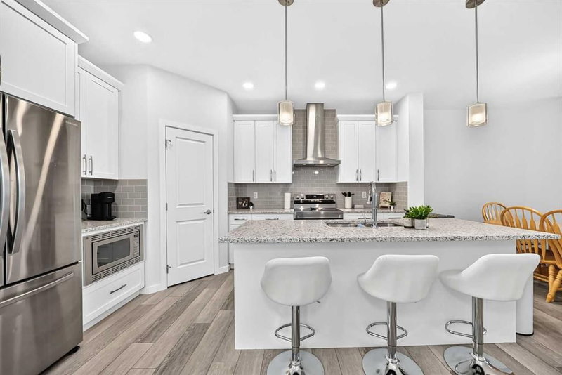 76 Magnolia Grove SE, Mahogany — interior photo