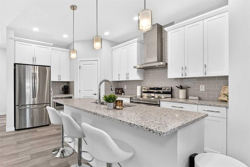76 Magnolia Grove SE, Mahogany — interior photo 5