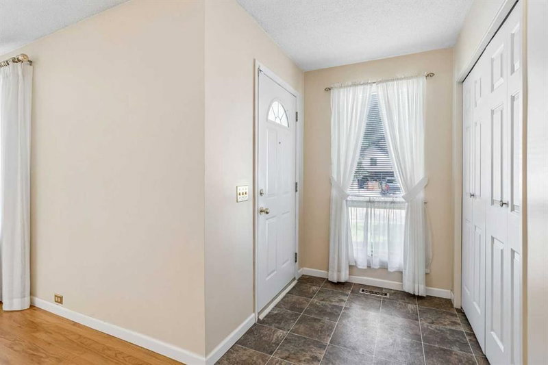 10719 Mapleshire Crescent SE, Maple Ridge — interior photo 5