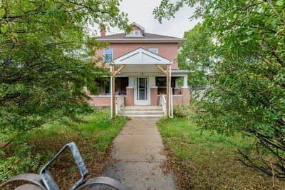 210 1 Street W