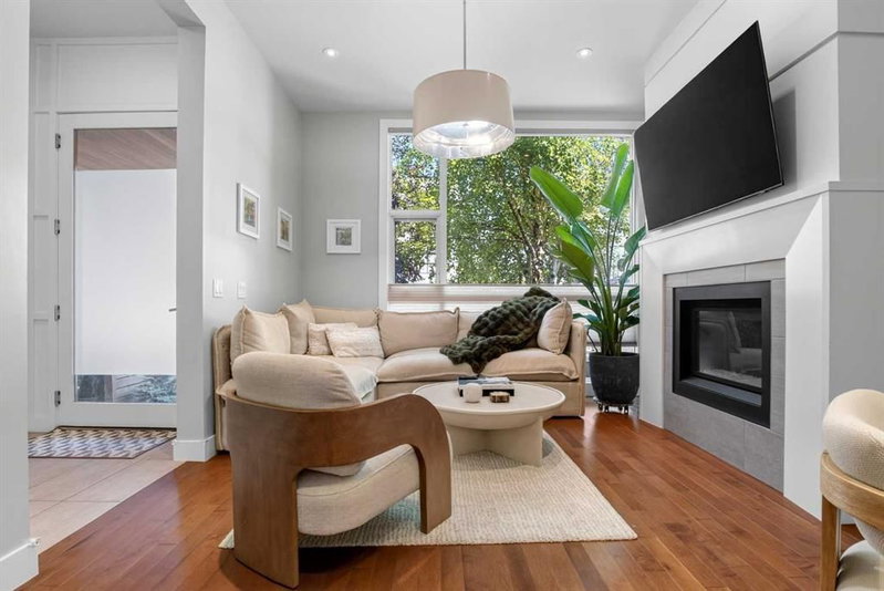 1, 1709 36 Avenue SW, Altadore — interior photo 5