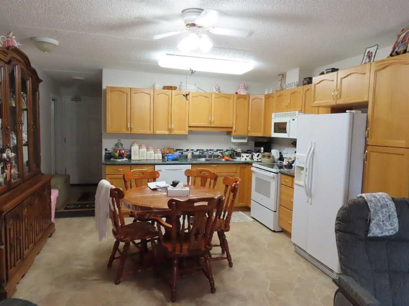 205 - 777 48 Street