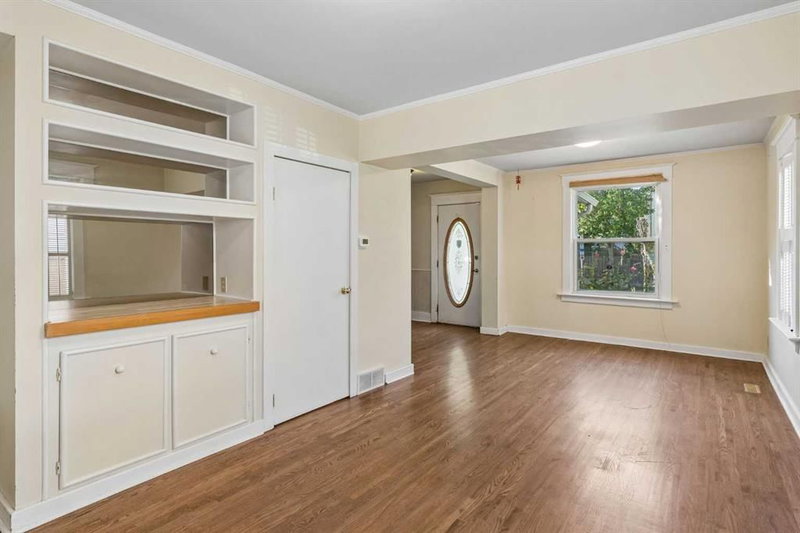 420 12 Avenue NW, Crescent Heights — interior photo 6
