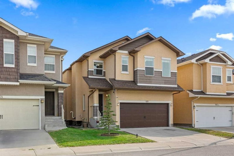 60 Covecreek Mews NE