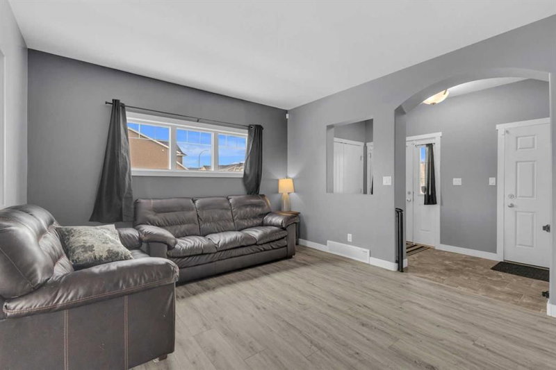 2 Sullivan Close
