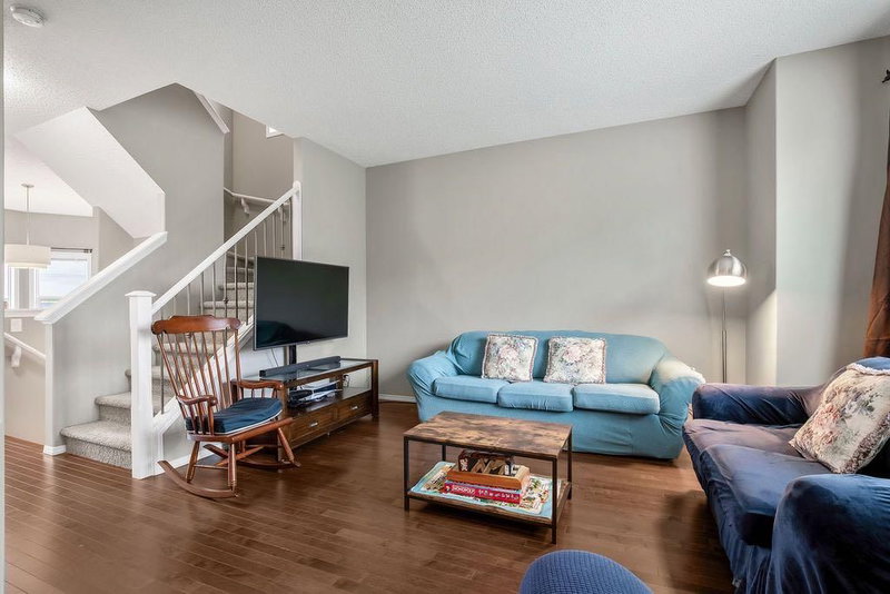 162 Cranford Park SE, Cranston — interior photo 5